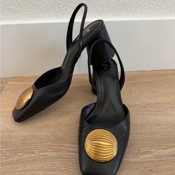 Black Zara Slingback Heels with Gold Medallion Accent Genuine Leather. Size 37 - Picture 4 of 5